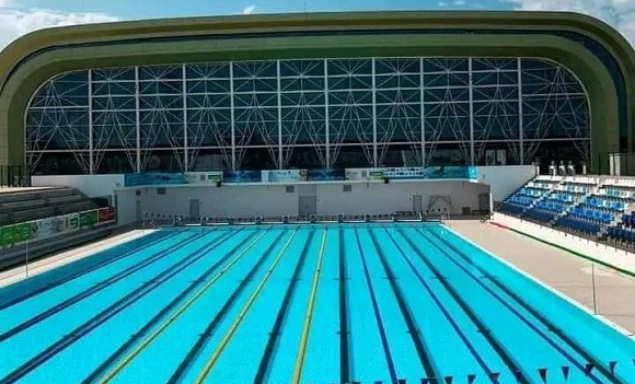Bassin de la piscine Miloud Hadefi